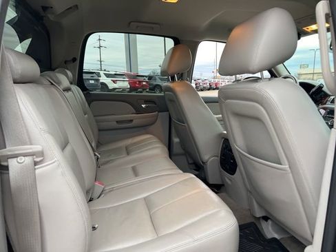 Used 2013 Chevrolet Avalanche LT w/ All-Star Edition image 3