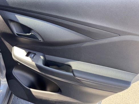 New 2026 Buick Envista Avenir FWD image 10
