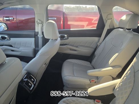 Used 2021 Kia Sorento SX image 3