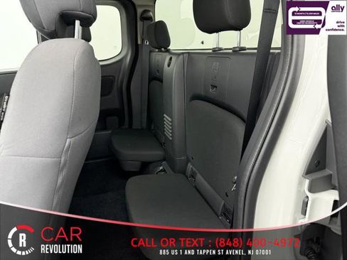 Used 2024 Nissan Frontier S w/ S Utility Package image 13