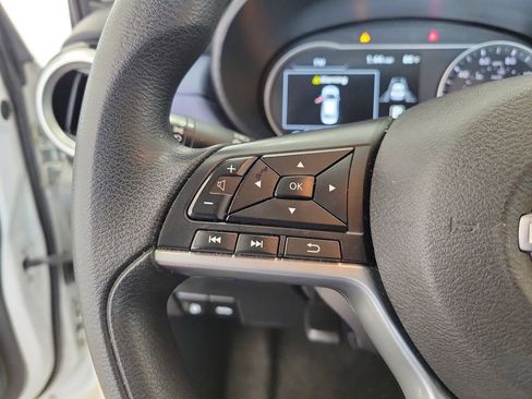 Used 2023 Nissan Versa SV w/ Electronics Package FWD image 23