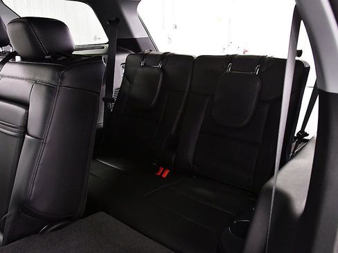 Used 2023 Ford Explorer XLT w/ Equipment Group 202A image 32