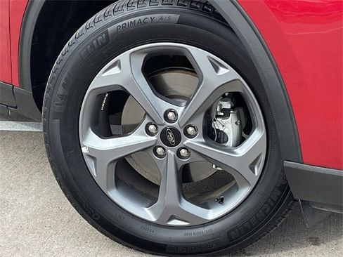 Used 2025 Ford Escape ST-Line image 9