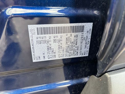 Used 2025 Nissan Rogue SV FWD image 31