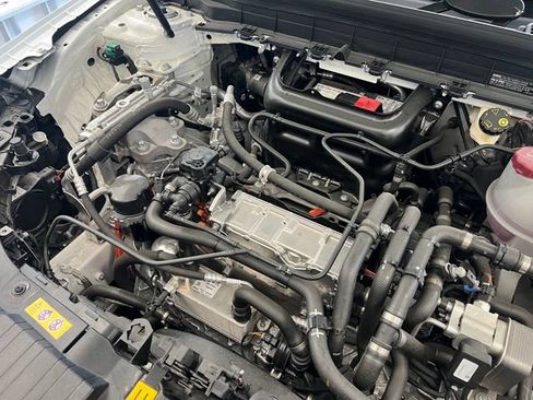 Used 2025 Mercedes-Benz EQB 300 4MATIC image 56
