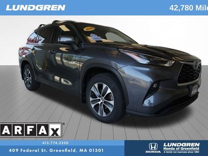 Used 2022 Toyota Highlander XLE