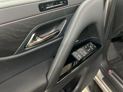 New 2025 Lexus LX 600 4WD w/ Luxury Package image 9