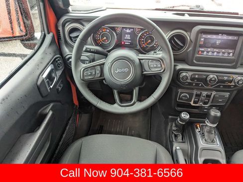 Used 2023 Jeep Wrangler Unlimited Sport AWD/4WD image 15