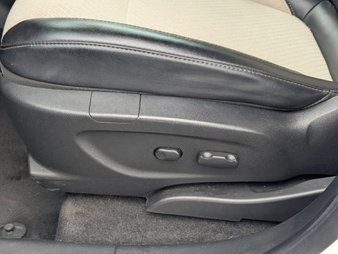 Used 2017 Buick Encore Preferred AWD/4WD image 24