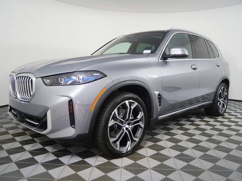 Certified 2026 BMW X5 xDrive40i AWD/4WD image 7