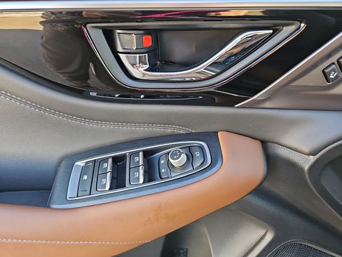 Used 2025 Subaru Outback Touring XT w/ Popular Package #2 image 7