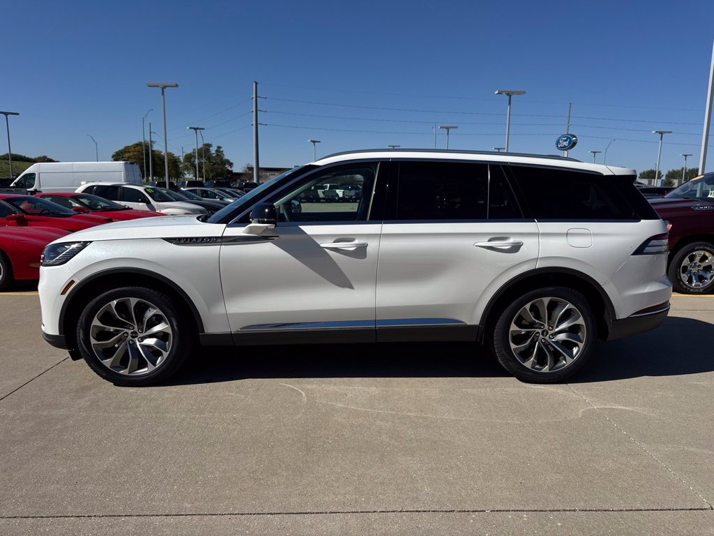New 2027 Lincoln Aviator AWD image 20