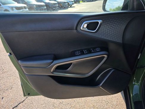 Used 2020 Kia Soul EX FWD image 24