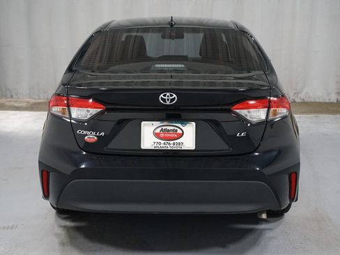Used 2025 Toyota Corolla LE FWD image 7