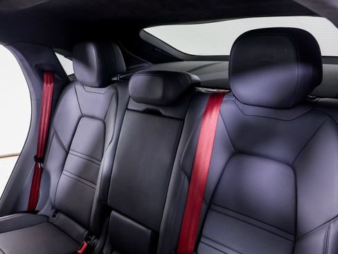 Certified 2023 Porsche Cayenne GTS w/ Premium Package Plus AWD/4WD image 11