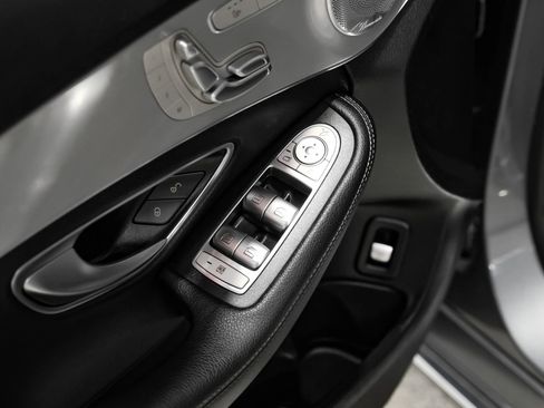 Used 2020 Mercedes-Benz C 300 Sedan image 42