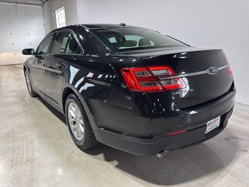 Used 2014 Ford Taurus SE image 5