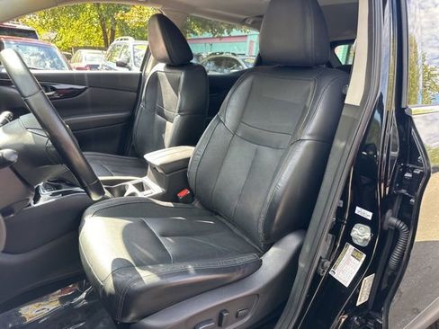 Used 2018 Nissan Rogue Sport SL w/ SL Premium Package image 12