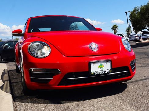Used 2018 Volkswagen Beetle 2.0T SE image 18
