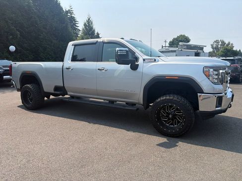 Used 2020 GMC Sierra 3500 SLT w/ SLT Convenience Package AWD/4WD image 8