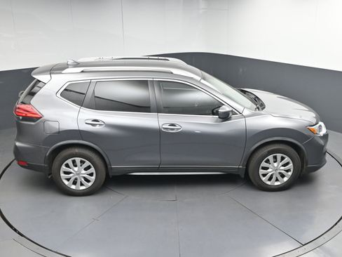 Used 2017 Nissan Rogue S w/ Appearance Package FWD image 36