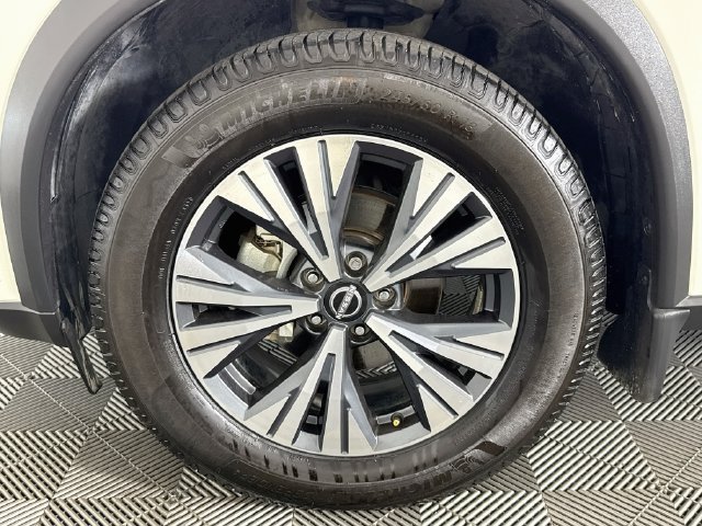 Used 2022 Nissan Rogue SV FWD image 35