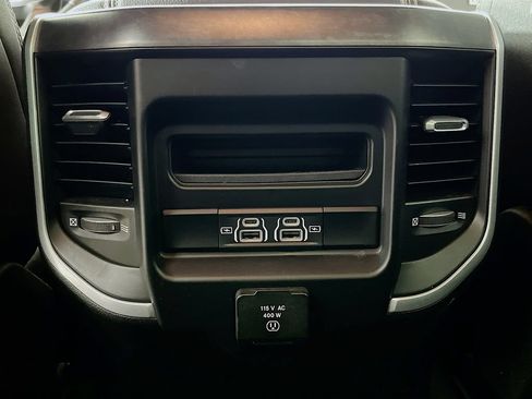 Used 2022 RAM 1500 Big Horn AWD/4WD image 33