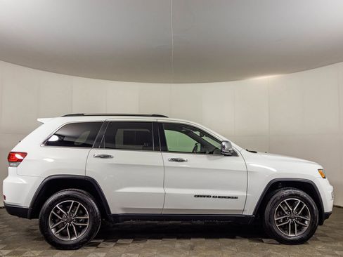 Used 2022 Jeep Grand Cherokee Limited AWD/4WD image 17