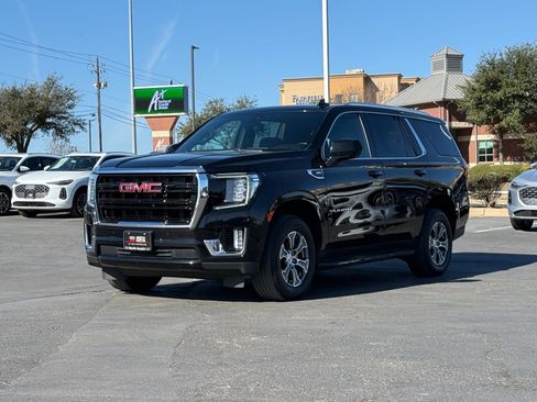 Used 2022 GMC Yukon SLE image 9