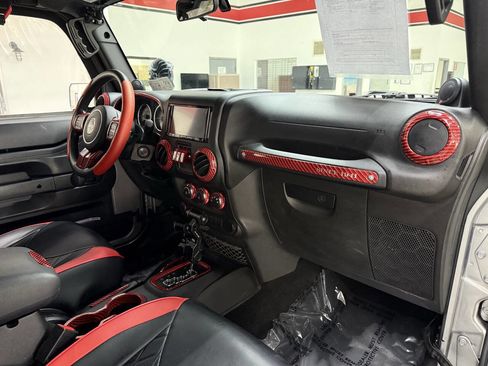 Used 2014 Jeep Wrangler Unlimited Sport AWD/4WD image 18