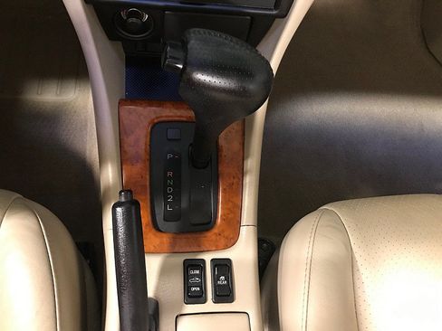 Used 2002 Toyota Solara SLE FWD image 31