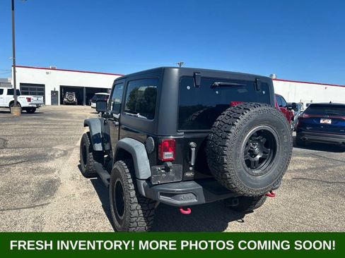 Used 2016 Jeep Wrangler Rubicon AWD/4WD image 4