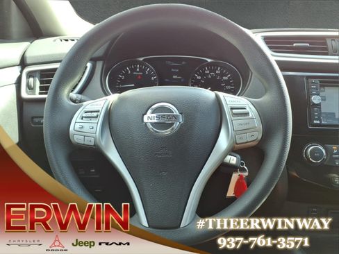 Used 2016 Nissan Rogue S AWD/4WD image 17