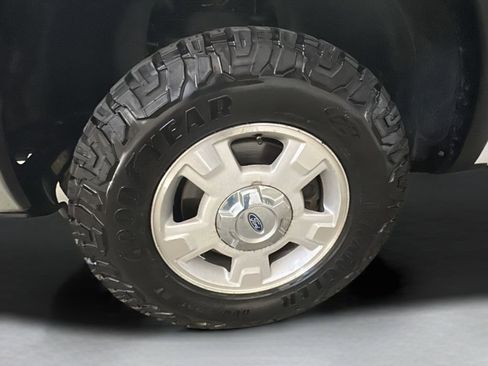 Used 2013 Ford F150 XLT image 4