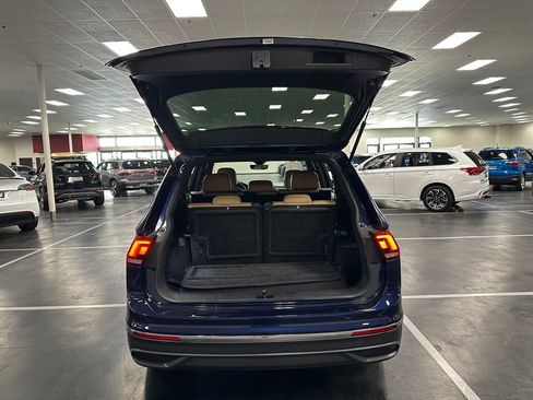 Used 2022 Volkswagen Tiguan SE FWD image 27
