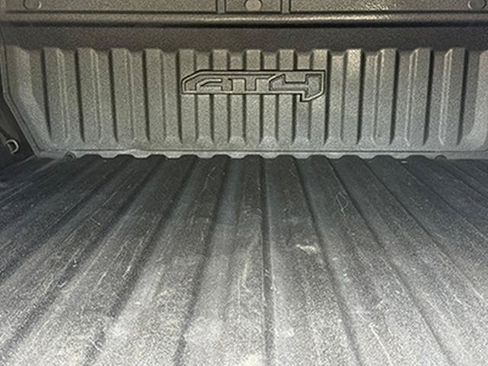 Used 2022 GMC Sierra 1500 AT4 AWD/4WD image 10