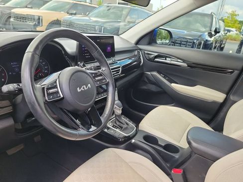 Certified 2023 Kia Seltos EX AWD/4WD image 13