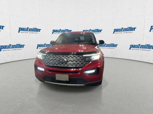 Used 2021 Ford Explorer Limited w/ Equipment Group 301A AWD/4WD image 4