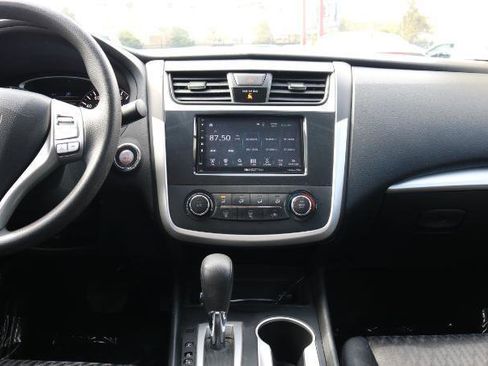 Used 2018 Nissan Altima 2.5 S w/ S Convenience Package image 15