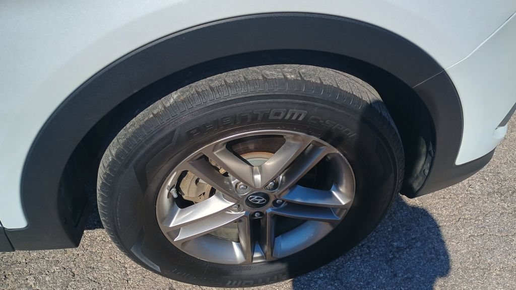 Used 2018 Hyundai Santa Fe Sport FWD image 40