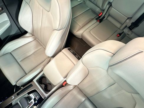 Used 2025 Audi Q5 e Premium Plus w/ Premium Plus Package image 20