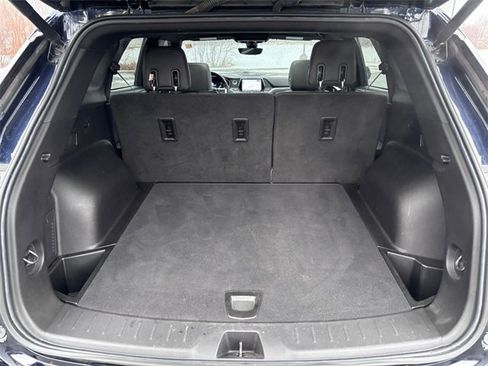 Used 2021 Chevrolet Blazer RS w/ Enhanced Convenience Package image 28