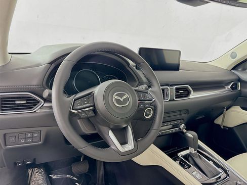 New 2025 MAZDA CX-5 AWD 2.5 S w/ Premium Plus Pkg image 13