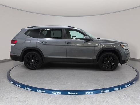 Used 2023 Volkswagen Atlas SE w/ Black Wheel Package AWD/4WD image 5