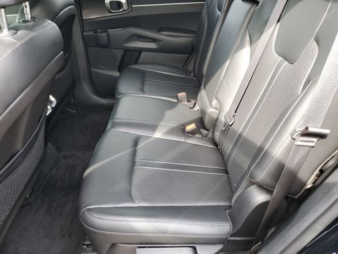 Used 2022 Kia Sorento S FWD image 12