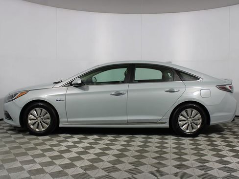 Used 2016 Hyundai Sonata SE FWD image 29