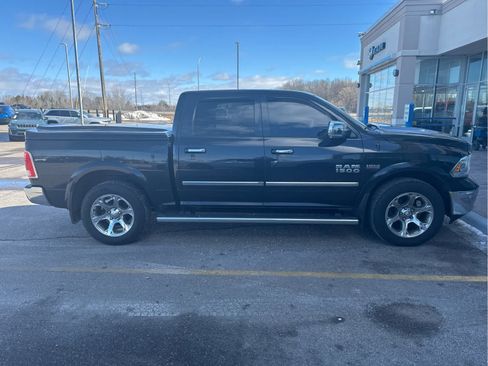 Used 2015 RAM 1500 Laramie w/ Convenience Group image 6