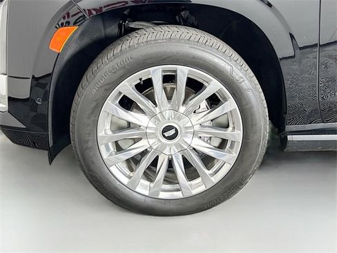 Used 2023 Cadillac Escalade ESV Premium Luxury w/ Performance Package image 30