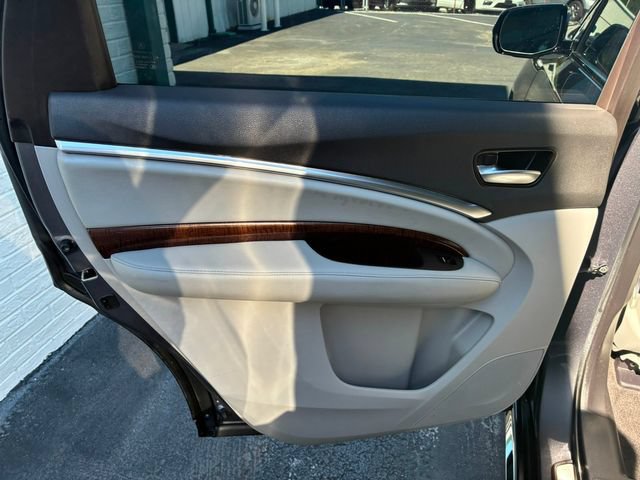 Used 2018 Acura MDX w/ Technology Package FWD image 17