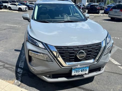 Used 2021 Nissan Rogue SL w/ Premium Package AWD/4WD image 7